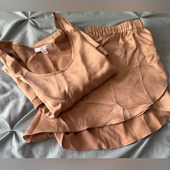 Lunya Washable Silk Pajama Set NWOT - Picture 13 of 16